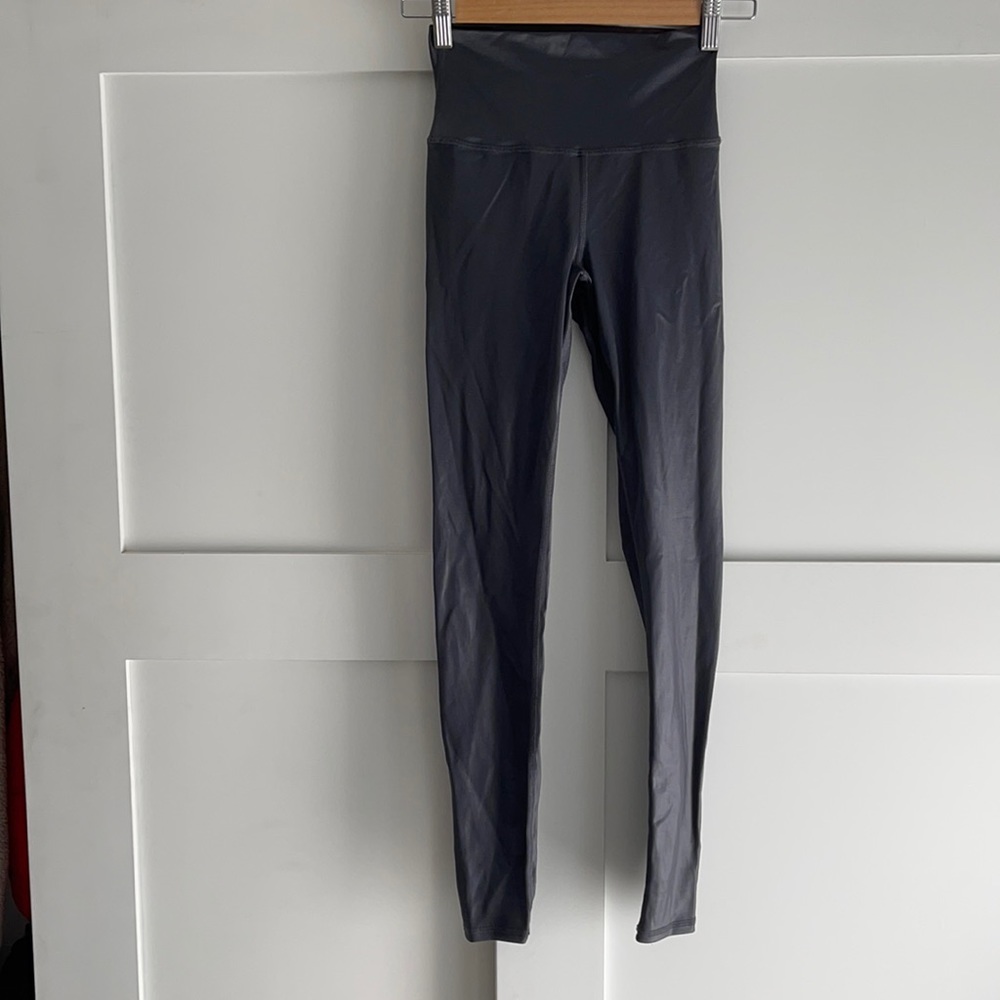 ALO yoga high waisted shine leggings size small